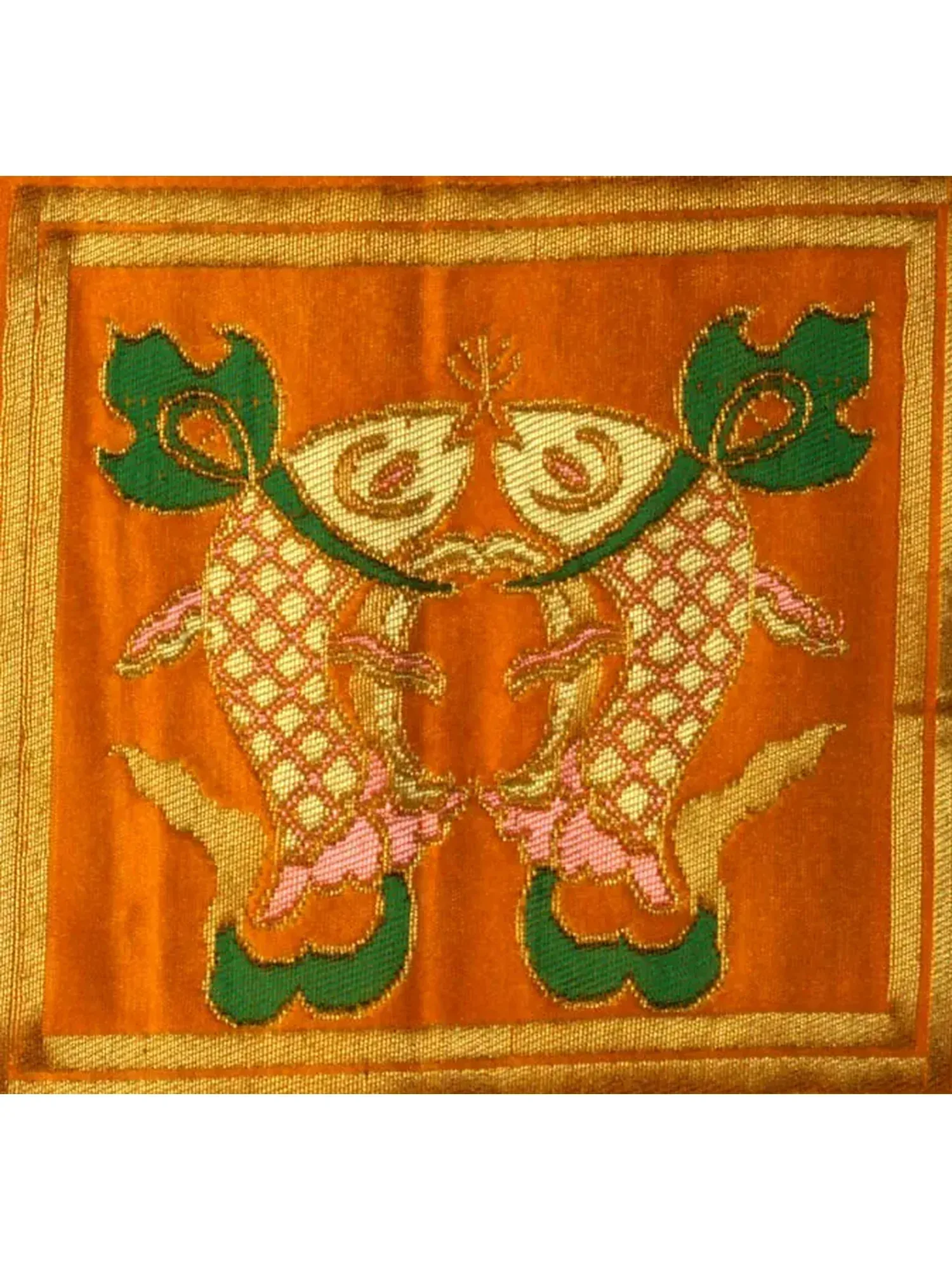 Eight Auspicious Tibetan Symbols - The Golden Fishes