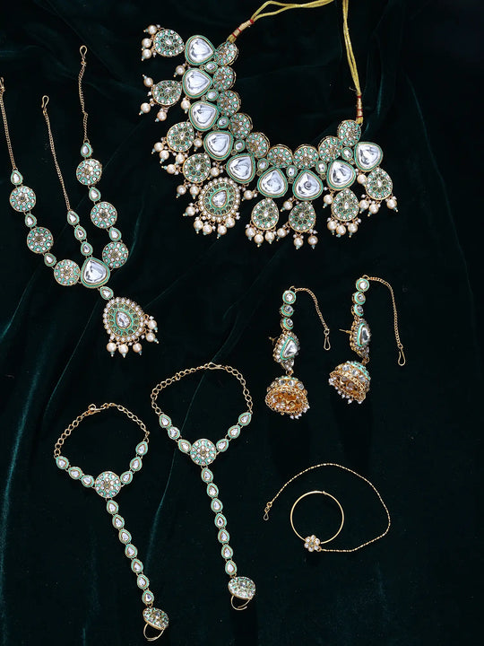 Emerald Green Kundan Bridal Jewellery Set with Pearl Drops