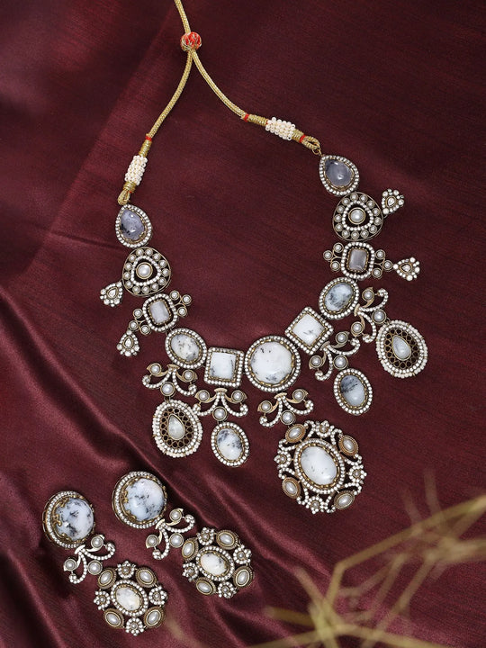 Geometric Tie-Dye Stone Kundan Necklace Set with Earrings