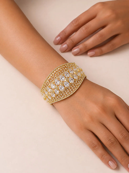 Emerald Green American Diamond Tooth Motif Brass Bangle