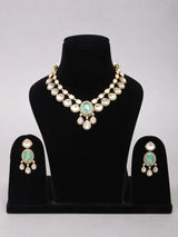 Emerald Green Kundan Bridal Necklace Set with Earrings