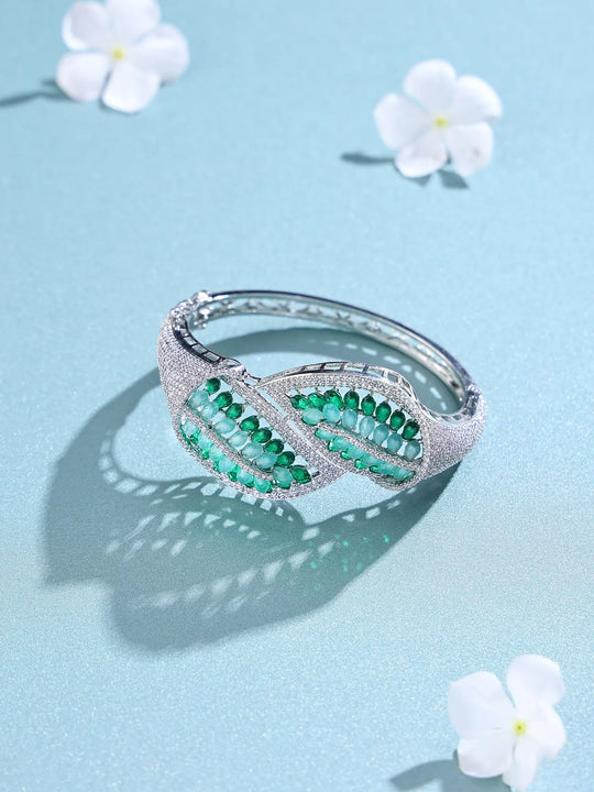 Crystal and Zircon Openable Brass Bracelet in Mint and Pink