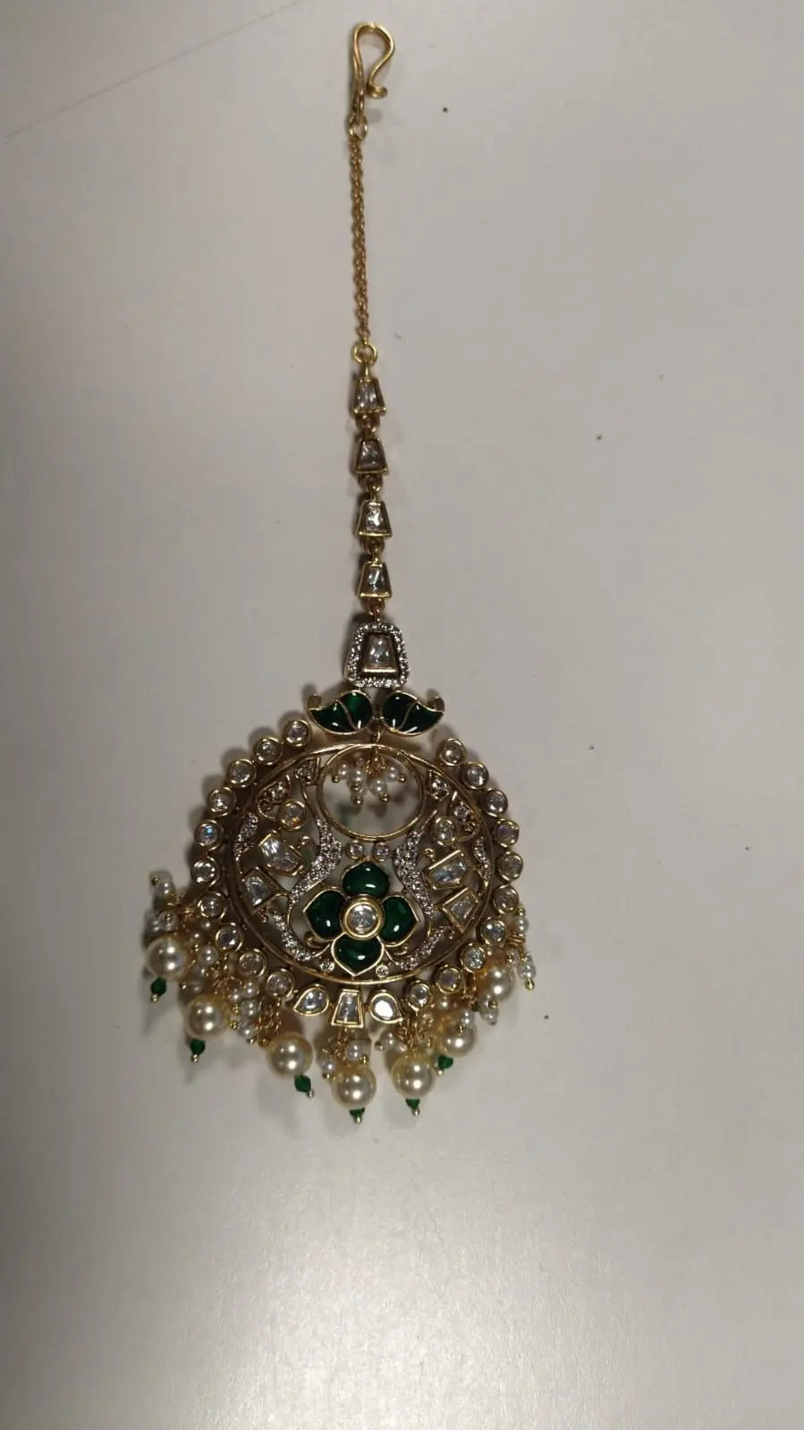 Kundan Maang Tikka with Green and Red Stone Setting