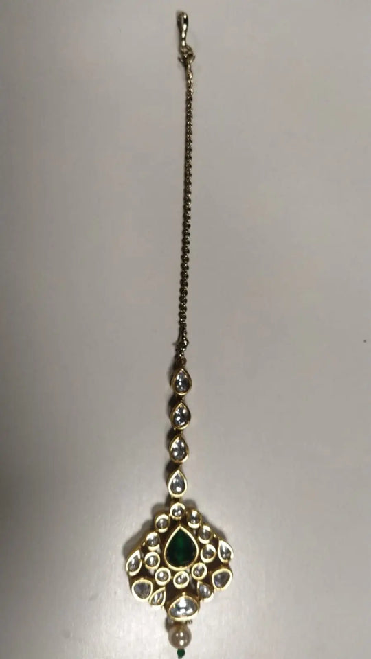 Red Kundan Brass Maang Tikka