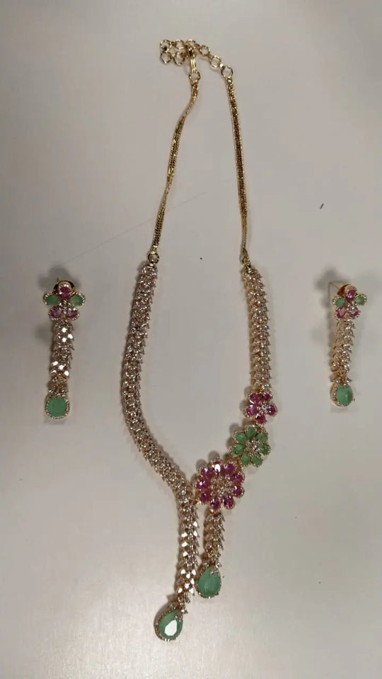 Floral Teardrop Stone Brass Necklace Set in Mint and Purple