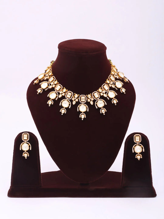 Kundan Stone Studded Brass Necklace Set with Earrings