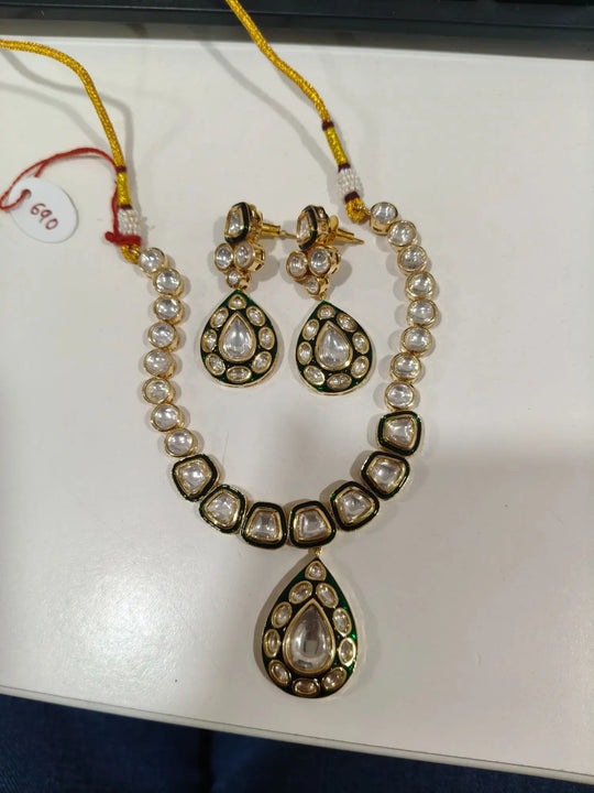 Antique Brass Necklace Set with Traditional Detailing