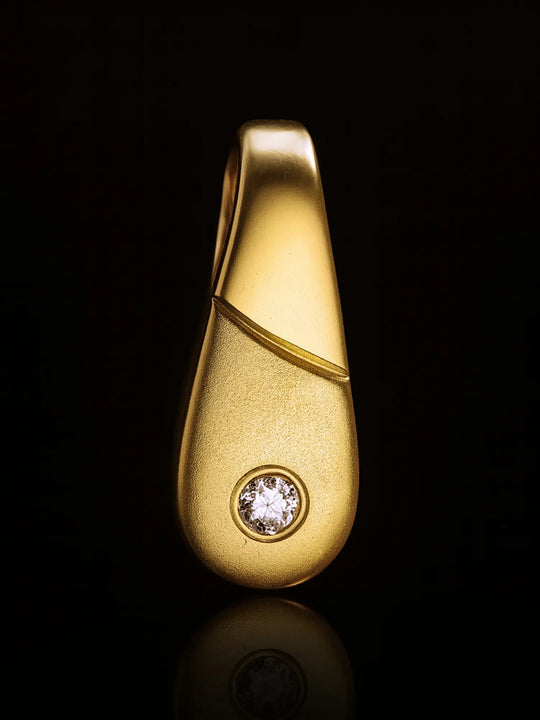 Diamond Solitaire 18K Gold Pendant