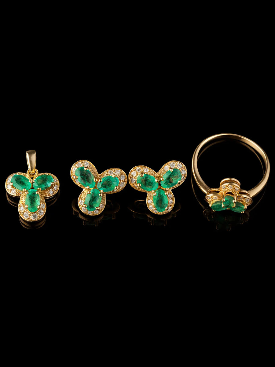 Faceted Emerald 18K Gold Pendant Earring and Ring Set