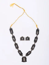 Handloom Sambalpuri Fabric and MDF Black Necklace Set with Earrings