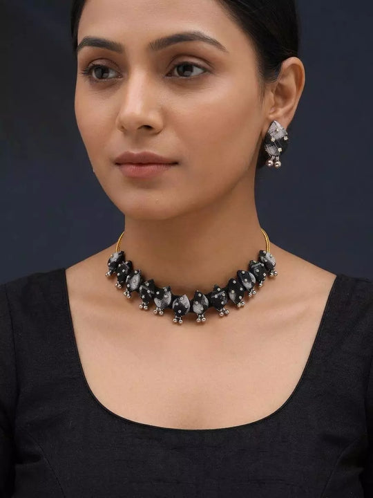 Sambalpuri Fabric and Stone Studded Choker and Earrings Set