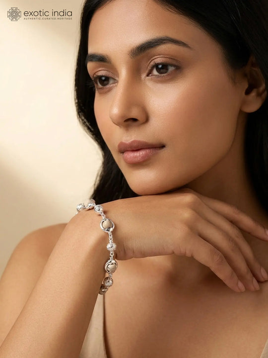 Tulsi Bead and Sterling Silver Link Bracelet