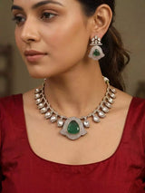 Emerald Green Kundan Bridal Necklace and Earrings Set