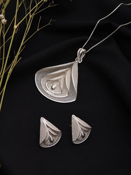 Tarakasi Filigree Sterling Silver Pendant and Earrings Set