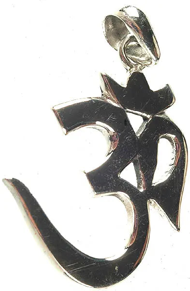 Sterling Silver Necklace in Polished Finish